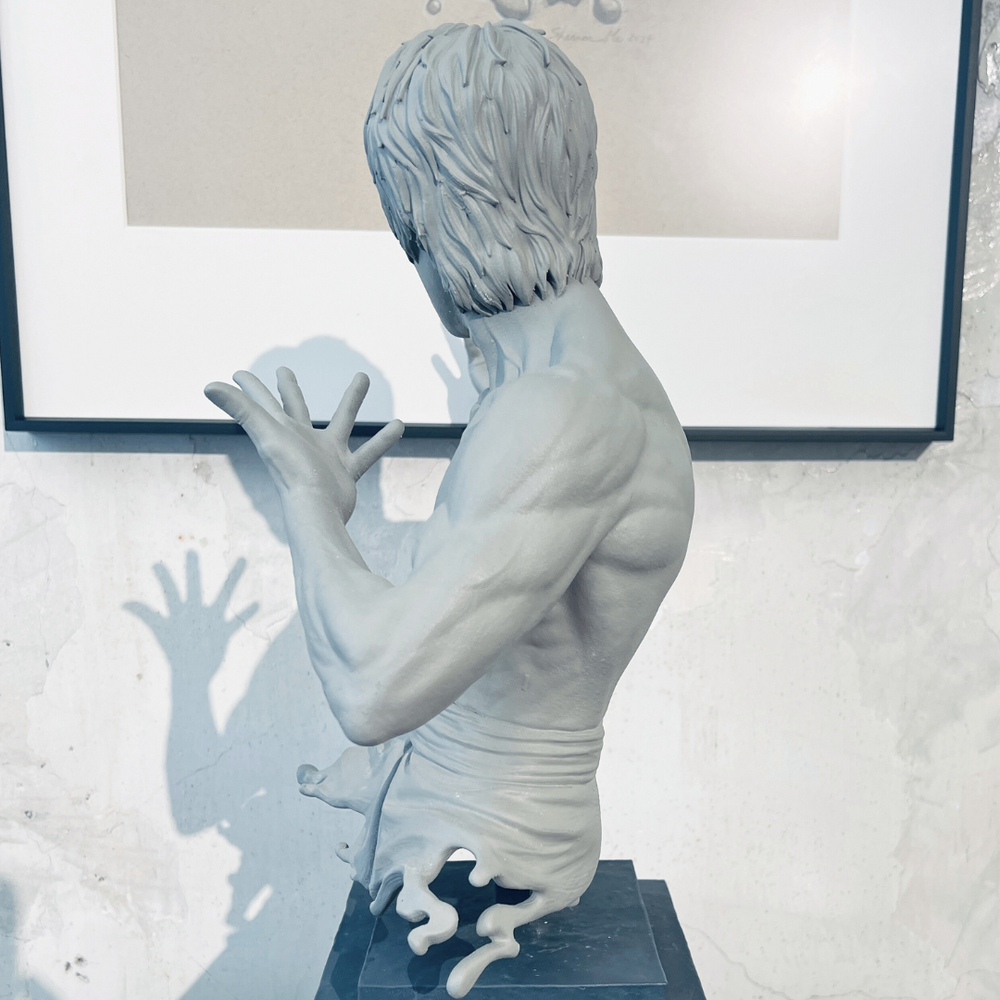 如水」ブルース・リー(李小龍)半身彫刻 馬富強先生の作品 – Bruce Lee Club